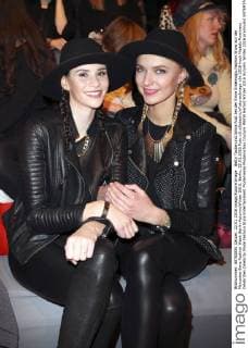 Betty Taube und Jolina Fust bei der Emre Erdemoglu Fashion Show auf der Mercedes-Benz Fashion Week Berlin Autumn Winter 2016. Berlin, 22.01.2016 Foto:xS.xGabschx xFuturexImage