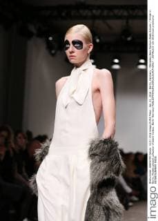 Jan. 22, 2016 - Berlin, Germany - Mercedes-Benz Fashion Week Autumn Winter in Berlin. Models present collection of Ioana Ciolacu. Berlin Germany - ZUMAp133