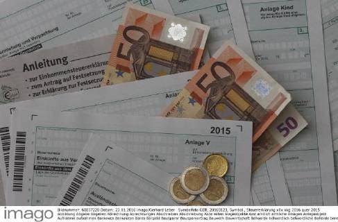 Symbolfoto GER, 20160123, Symbol , Steuererklärung