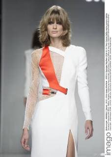 204232 Marineau Starface 2016-01-24 Paris France Defile haute couture Atellier Versace Printemps été 2016. Atelier Versace, Couture spring-summer 2016,Paris, France Editorial use only  Copyright: xMarineaux STAR_204232_008