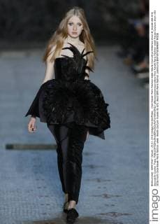 Dice Kayek Paris Fashion week Haute Couture primtemps show at musee des Arts decoratifs Cordon Press  alfonsoxjimenezxvalero Dice Kayek Paris Fashion week Haute Couture show