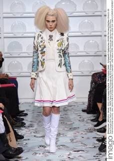 Paris Fashion Week - Schiaparelli Modenschau 204258 Marineau Starface 2016-01-25 Paris France Paris Fashion week. Defilé Haute Couture Printemps été 2016 Schiaparelli Schiaparelli, Couture spring-summer 2016 Paris, France Editorial use only _sans_perso  Copyright: xMarineaux STAR_204258_044