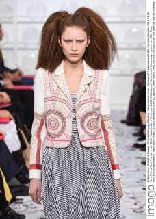 Paris Fashion Week - Schiaparelli Modenschau 204258 Marineau Starface 2016-01-25 Paris France Paris Fashion week. Defilé Haute Couture Printemps été 2016 Schiaparelli Schiaparelli, Couture spring-summer 2016 Paris, France Editorial use only _sans_perso  Copyright: xMarineaux STAR_204258_052