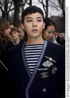 G Dragon - Promis bei der Paris Fashion Week, Modenschau Chanel - 26 01 2016 JBAutissier Panoramic 