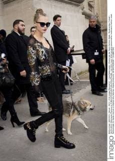 Cara Delevingne - Promis bei der Paris Fashion Week, Modenschau Chanel - 26 01 2016 JBAutissier Panoramic 