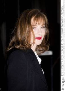 Paris Fashion Week - Prominente bei der Armani Modenschau Isabelle Huppert - Paris Fashion Week, Modenschau Giorgio Armani - 26 01 2016 JBAutissier Panoramic 