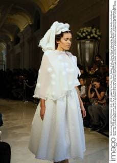 Paris Fashion Week - Bowie Wong Modenschau Bowie Wong Haute couture paris printemps 2016. at Le Peninsula Hotel Paris, 644 cordon press Cordon Press  alfonsoxjimenezxvalero Bowie Wong, Haute couture Fashion week paris printemps 2016