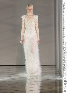 Guo Pei show Paris fashion week Haute couture primtemps 2016, 644 Cordon Press Cordon Press  alfonsoxjimenezxvalero Guo Pei at Paris fashion week Haute couture primtemps 2016