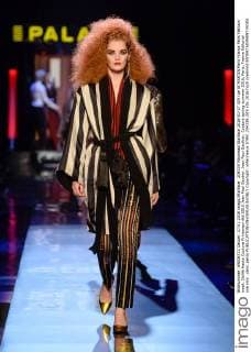 204339 Marineau Starface 2016-01-27 325 rue St MARTIN Paris France Paris Fashion week. Defilé Haute Couture Printemps été 2016 Jean Paul Gautier. Jean Paul Gaultier, Couture spring-summer 2016, Paris, France Editorial use only _sans_perso  Copyright: xMarineaux STAR_204339_005