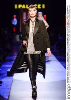 204339 Marineau Starface 2016-01-27 325 rue St MARTIN Paris France Paris Fashion week. Defilé Haute Couture Printemps été 2016 Jean Paul Gautier. Jean Paul Gaultier, Couture spring-summer 2016, Paris, France Editorial use only _sans_perso  Copyright: xMarineaux STAR_204339_021