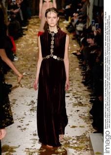 204338 Marineau Starface 2016-01-27 Hotel Salomon de Rothschild - 11 Ru Paris France Paris Fashion week. Defilé Haute Couture Printemps été 2016 Valentino. Valentino, Couture spring-summer 2016, Paris, France _sans_perso  Copyright: xMarineaux STAR_204338_013
