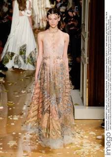 204338 Marineau Starface 2016-01-27 Hotel Salomon de Rothschild - 11 Ru Paris France Paris Fashion week. Defilé Haute Couture Printemps été 2016 Valentino. Valentino, Couture spring-summer 2016, Paris, France _sans_perso  Copyright: xMarineaux STAR_204338_037