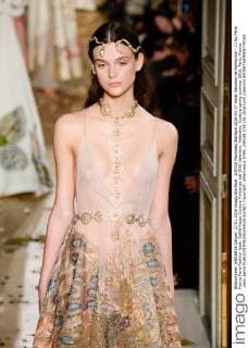 204338 Marineau Starface 2016-01-27 Hotel Salomon de Rothschild - 11 Ru Paris France Paris Fashion week. Defilé Haute Couture Printemps été 2016 Valentino. Valentino, Couture spring-summer 2016, Paris, France _sans_perso  Copyright: xMarineaux STAR_204338_038