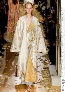 204338 Marineau Starface 2016-01-27 Hotel Salomon de Rothschild - 11 Ru Paris France Paris Fashion week. Defilé Haute Couture Printemps été 2016 Valentino. Valentino, Couture spring-summer 2016, Paris, France _sans_perso  Copyright: xMarineaux STAR_204338_040