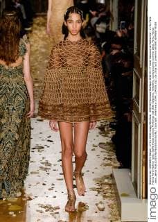 204338 Marineau Starface 2016-01-27 Hotel Salomon de Rothschild - 11 Ru Paris France Paris Fashion week. Defilé Haute Couture Printemps été 2016 Valentino. Valentino, Couture spring-summer 2016, Paris, France _sans_perso  Copyright: xMarineaux STAR_204338_052