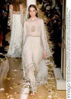 204338 Marineau Starface 2016-01-27 Hotel Salomon de Rothschild - 11 Ru Paris France Paris Fashion week. Defilé Haute Couture Printemps été 2016 Valentino. Valentino, Couture spring-summer 2016, Paris, France _sans_perso  Copyright: xMarineaux STAR_204338_073