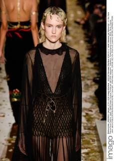 204338 Marineau Starface 2016-01-27 Hotel Salomon de Rothschild - 11 Ru Paris France Paris Fashion week. Defilé Haute Couture Printemps été 2016 Valentino. Valentino, Couture spring-summer 2016, Paris, France _sans_perso  Copyright: xMarineaux STAR_204338_083