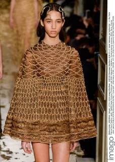 204338 Marineau Starface 2016-01-27 Hotel Salomon de Rothschild - 11 Ru Paris France Paris Fashion week. Defilé Haute Couture Printemps été 2016 Valentino. Valentino, Couture spring-summer 2016, Paris, France _sans_perso  Copyright: xMarineaux STAR_204338_102