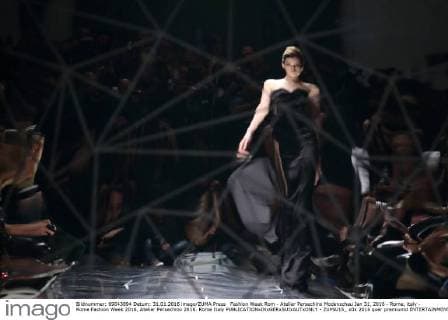 Fashion Week Rom - Atelier Persechino Modenschau Jan 31, 2016 - Rome, italy - Rome Fashion Week 2016, Atelier Persechino 2016. Rome Italy - ZUMAi15_