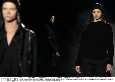 (160202) -- BARCELONA, Feb. 2, 2016 -- Models present the creations of Miriam Ponsa during the Barcelona 080 Fashion Week in Barcelona, Spain, Feb. 2, 2016. ) SPAIN-BARCELONA-FASHION WEEK PauxBarrena 