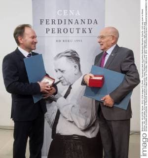 The annual Czech journalism Ferdinand Peroutka Prize for 2015 was given to Marek Wollner, left, chief editor of investigative journalism of the public Czech Television (CT), and Lubos Dobrovsky, right, journalist and former dissident and politician, in the DOX centre in Prague today, on Thursday, February 4, 2016. (CTKxPhoto VitxSimanek) CTKPhotoP201602040994701  VIS 006 K