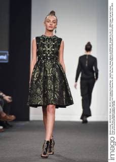 Desfile de Juan Brea dentro de MFSHOW Women.fw 16-17. 588 Diego Puerta Cordon Press Juan Brea s fashion show framed into MFSHOW Women.fw 16-17. Cordon Press  DiegoxPuerta