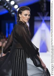 Madrid Fashion Week - MFS Modenschau Model Helen Lindes walks the catwalk during David Christian fashion show at MFS in Madrid, Spain. February 09, 2016.  (20160209034)