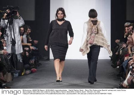 Madrid Fashion Week - Elena Miro Modenschau Spanish actress and model Marisa Jara presents Elena Miro new collection during Madrid Fashion Show MFS in Madrid, Spain. February 10, 2016.  (20160210066)