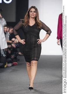 Madrid Fashion Week - Elena Miro Modenschau Spanish actress and model Marisa Jara presents Elena Miro new collection during Madrid Fashion Show MFS in Madrid, Spain. February 10, 2016.  (20160210075)