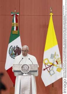 Pope Francis delivers his speech during a welcome ceremony held at the National palace in Mexico City, Mexico, 13 February 2016. POPE FRANCIS VISITS MEXICO !ACHTUNG: NUR REDAKTIONELLE NUTZUNG!  MEX50 20160213-635909849929693502