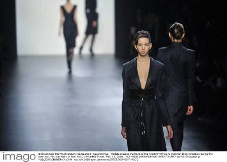 Models present creations of the TAORAY WANG Fall Winter 2016 collection during the New York Fashion Week in New York, the United States, Feb. 13, 2016. ) U.S.-NEW YORK-FASHION WEEK-TAORAY WANG ZhangxNing 
