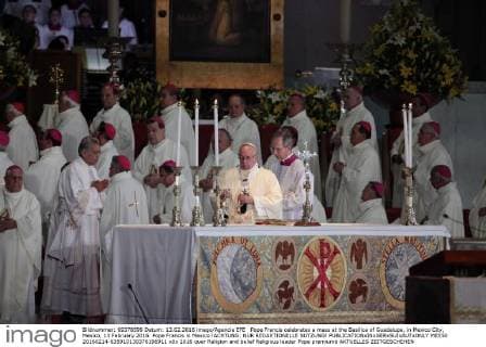 Pope Francis celebrates a mass at the Basilica of Guadalupe, in Mexico City, Mexico, 13 February 2016. Pope Francis in Mexico !ACHTUNG: NUR REDAKTIONELLE NUTZUNG!  MEX50 20160214-635910130376196911