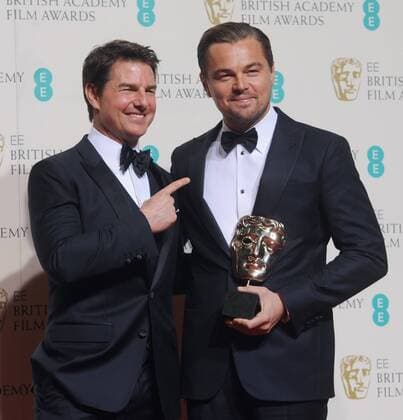 Bilder des Tages American actors Tom Cruise and Leonardo DiCaprio attend the winner s room at the EE British Academy Film Awards at the Royal Opera House in London on February 14, 2016.  LON20160214130 RUNExHELLESTAD