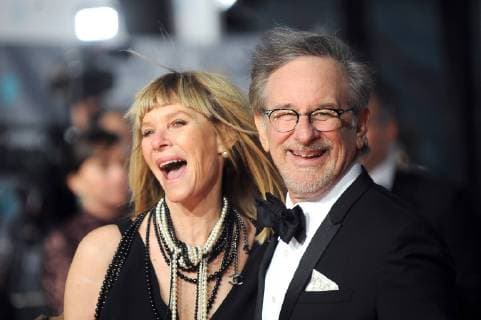 73. Berlinale, Steven Spielberg erhält den Goldenen Ehrenbären für sein Lebenswerk American director Steven Spielberg and his wife, Kate Capshaw attending the EE British Academy Film Awards 2016 at the Royal Opera House, in London. FEBRUARY 14th 2015  PTYx16399