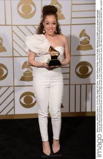 Singer Kendra Foster, winner of Best R&B Song for Really Love, appears backstage during the 58th annual Grammy Awards held at Staples Center in Los Angeles on February 15, 2016.  LAP20160215820 PHILxMCCARTEN