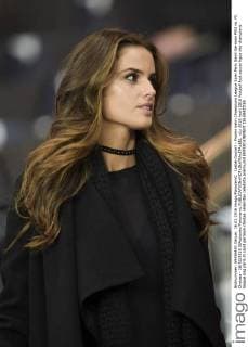 Izabel Goulart - Promis beim Champions League Spiel Paris Saint Germain PSG vs. FC Chelsea - 16 02 2016 JBAutissier Panoramic 