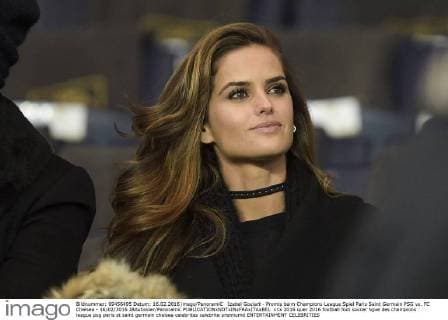 Izabel Goulart - Promis beim Champions League Spiel Paris Saint Germain PSG vs. FC Chelsea - 16 02 2016 JBAutissier Panoramic 