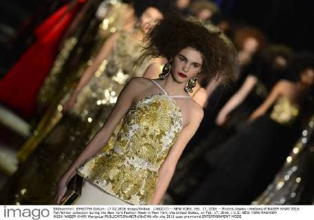 (160217) -- NEW YORK, Feb. 17, 2016 -- Models display creations of NAEEM KHAN 2016 Fall Winter collection during the New York Fashion Week in New York, the United States, on Feb. 17, 2016. ) U.S.-NEW YORK-FASHION WEEK-NAEEM KHAN WangxLei 