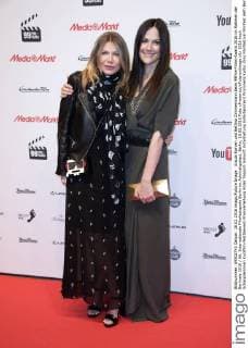 Ursula Karven und Bettina Zimmermann beim 99Fire-Films-Award 2016 im Rahmen der Berlinale 2016 66. Internationale Filmfestspiele Berlin im Admiralspalast. Berlin, 18.02.2016 Foto:xFredericx xFuturexImage