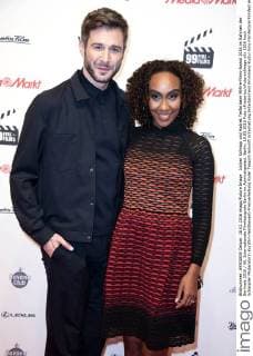 Jochen Schropp und Hadnet Tesfai beim 99Fire-Films-Award 2016 im Rahmen der Berlinale 2016 66. Internationale Filmfestspiele Berlin im Admiralspalast. Berlin, 18.02.2016 Foto:xFredericx xFuturexImage