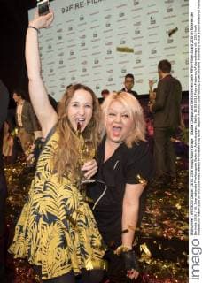Claudia Campus und Betty Amrhein beim 99Fire-Films-Award 2016 im Rahmen der Berlinale 2016 66. Internationale Filmfestspiele Berlin im Admiralspalast. Berlin, 18.02.2016 Foto:xFredericx xFuturexImage