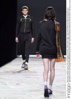 Madrid Fashion Week - David Delfin Modenschau Desfile de David Delfin en la Mercedes Benz Fashion Week Madrid 2016. 588 Diego Puerta Cordon Press David Delfin s fashion show framed into the Mercedes Benz Fashion Week Madrid 2016. Cordon Press  DiegoxPuerta