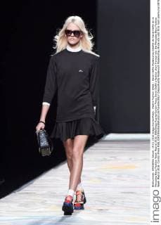 Madrid Fashion Week - David Delfin Modenschau Desfile de David Delfin en la Mercedes Benz Fashion Week Madrid 2016. 588 Diego Puerta Cordon Press David Delfin s fashion show framed into the Mercedes Benz Fashion Week Madrid 2016. Cordon Press  DiegoxPuerta