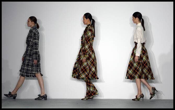 London Fashion Week - J. JS Lee Modenschau . 19 02 2016. London, United Kingdom. London Fashion Week Autumn Winter 2016. J. JS Lee collection at the opening show of London Fashion Week.  xAndrewxParsonsx xi-Imagesx IIM-12001-0014