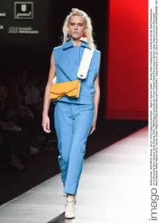 Madrid Fashion Week - Moises Nieto Modenschau Desfile de Moises Nieto Manemane en la Mercedes Benz Fashion Week Madrid 2016. 588 Diego Puerta Cordon Press Moises Nieto Manemane s fashion show framed into the Mercedes Benz Fashion Week Madrid 2016. Cordon Press  DiegoxPuerta