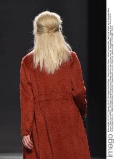 Madrid Fashion Week - Ailanto Modenschau Desfile de Ailanto en la Mercedes Benz Fashion Week Madrid 2016. 588 Diego Puerta Cordon Press Ailanto s fashion show framed into the Mercedes Benz Fashion Week Madrid 2016. Cordon Press  DiegoxPuerta