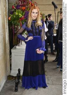 Feb. 20, 2016 - London, London, UK - ASHLEY JAMES arrives at the JULIEN MACDONALD Autumn Winter 2016 show. Models, buyers, celebrities and the stylish descend upon London Fashion Week for the Autumn Winters 2016 clothes collection shows. London, UK. London UK  - ZUMAl94_
