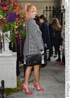 Feb. 20, 2016 - London, London, UK - AMBER LE BON arrives at the JULIEN MACDONALD Autumn Winter 2016 show. Models, buyers, celebrities and the stylish descend upon London Fashion Week for the Autumn Winters 2016 clothes collection shows. London, UK. London United Kingdom  - ZUMAl94_