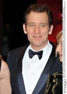 66th Berlin International Film Festival. Red Carpet film Closing ceremony . Pictured: Clive Owen  CamillaxMorandi