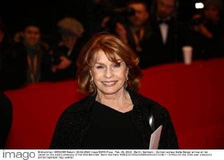 Feb. 20, 2016 - Berlin, Germany - German actress Senta Berger arrives at red carpet for the award ceremony of the 66th Berlinale. Berlin Germany - ZUMAp133